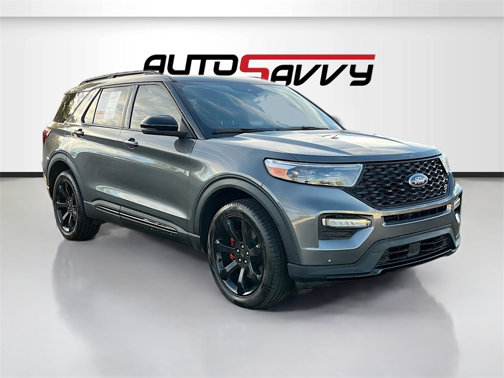 2023 Ford Explorer ST's photo