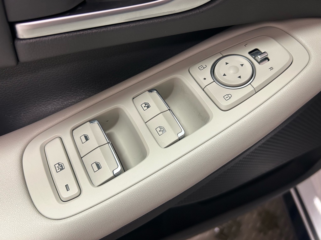 used 2025 Hyundai Sonata car, priced at $22,711