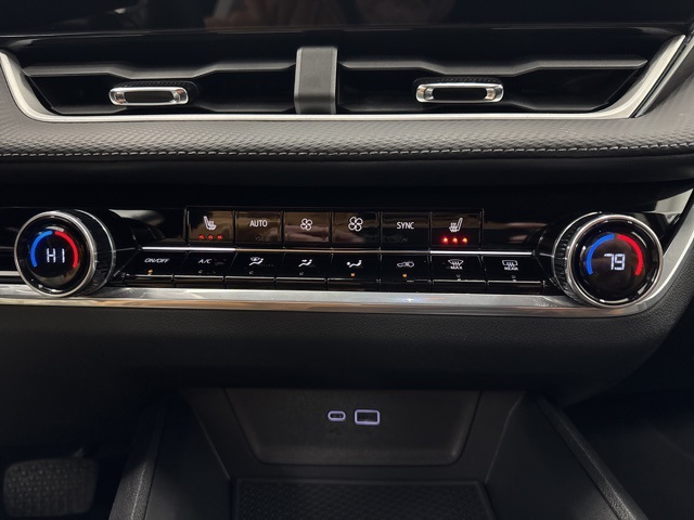 used 2025 Chevrolet Equinox car, priced at $25,988