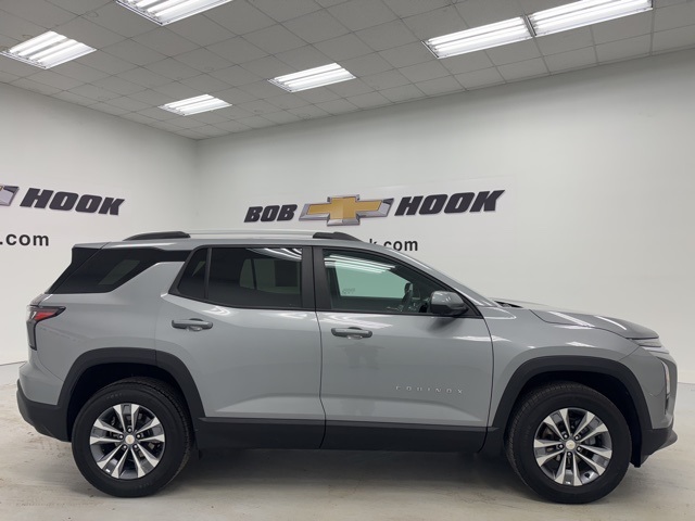 used 2025 Chevrolet Equinox car, priced at $25,988