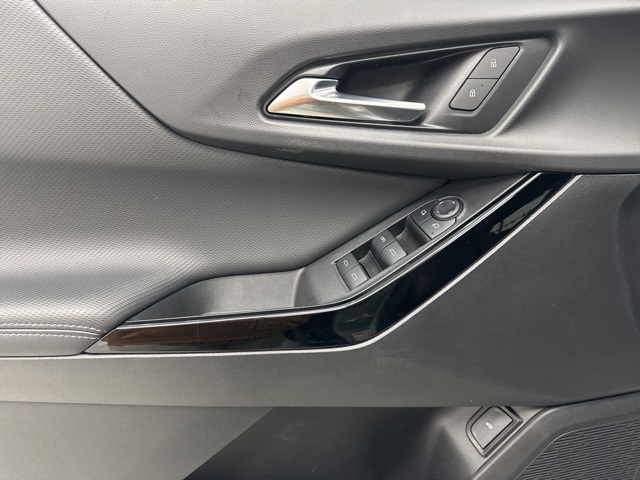 used 2025 Chevrolet Equinox car, priced at $25,988