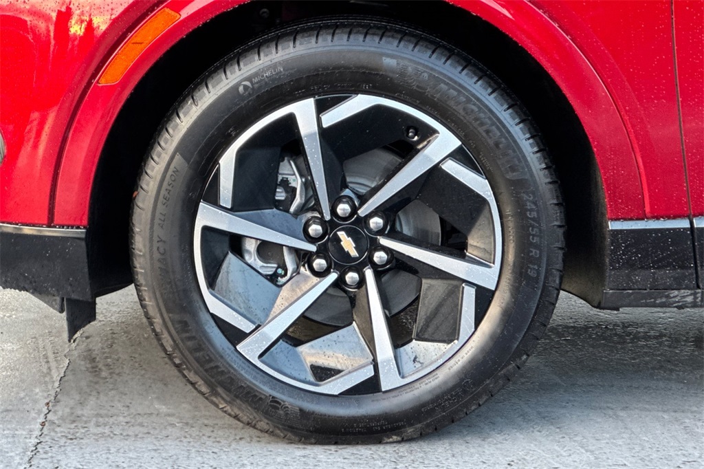 used 2025 Chevrolet Equinox EV car, priced at $25,904