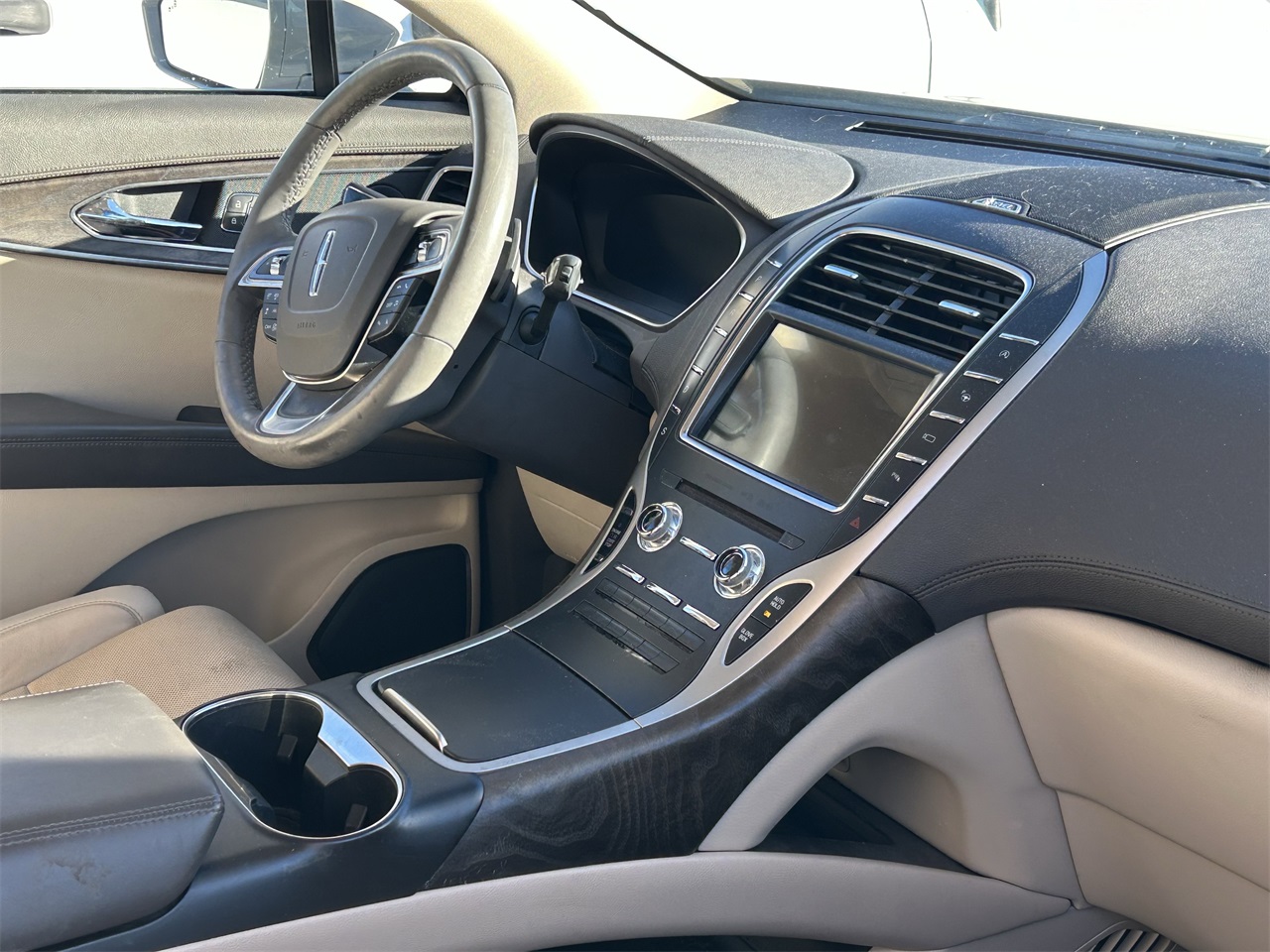 used 2020 Lincoln Nautilus car, priced at $25,997