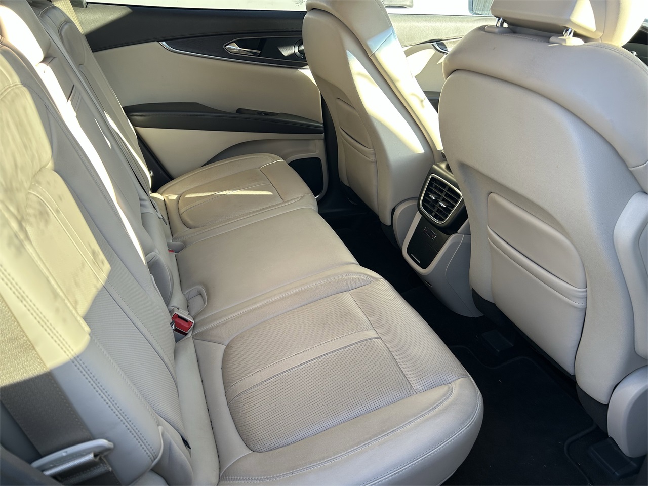 used 2020 Lincoln Nautilus car, priced at $25,997