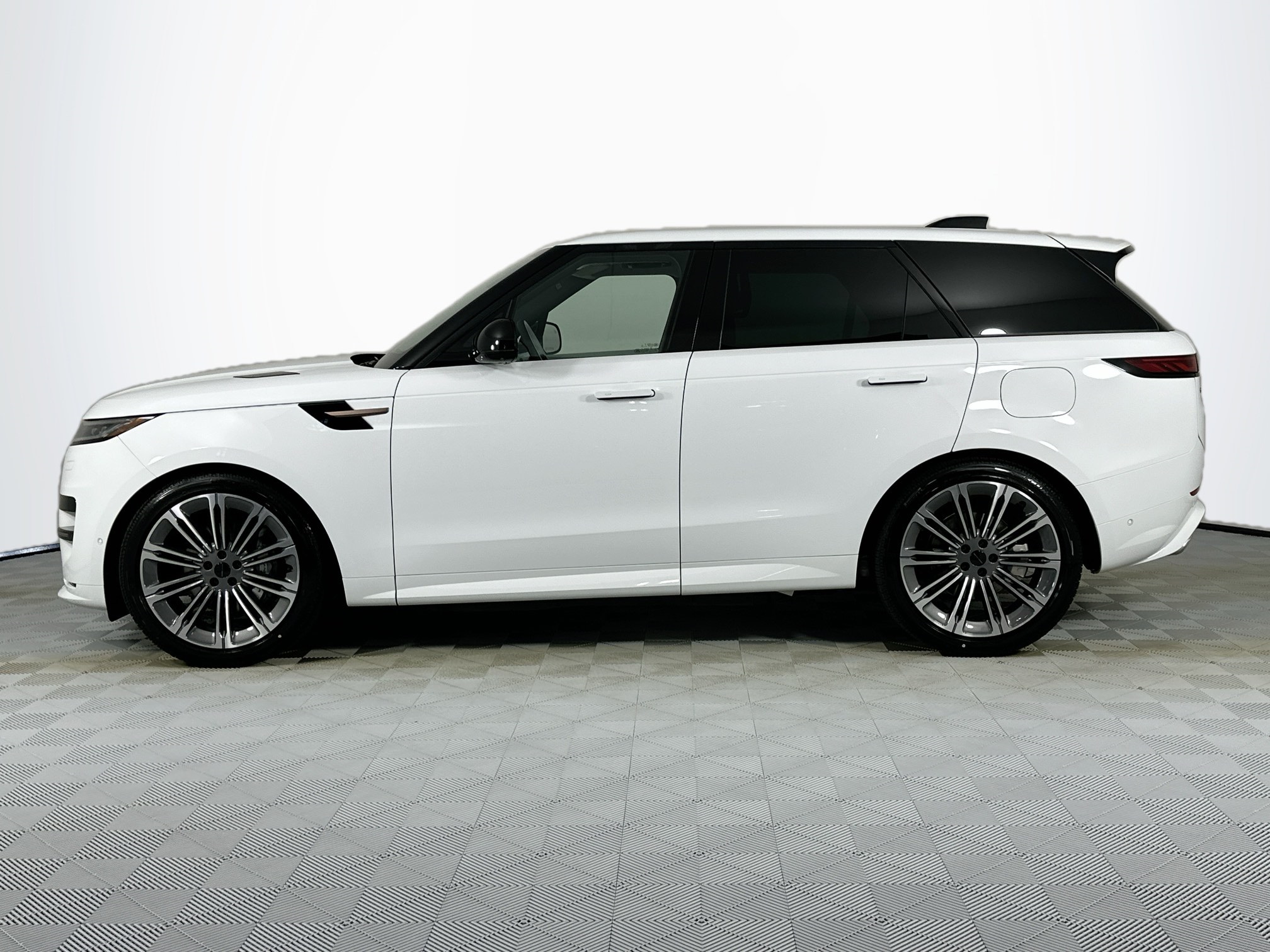 new 2026 Land Rover Range Rover Sport Plug-in Hybrid car, priced at $100,950
