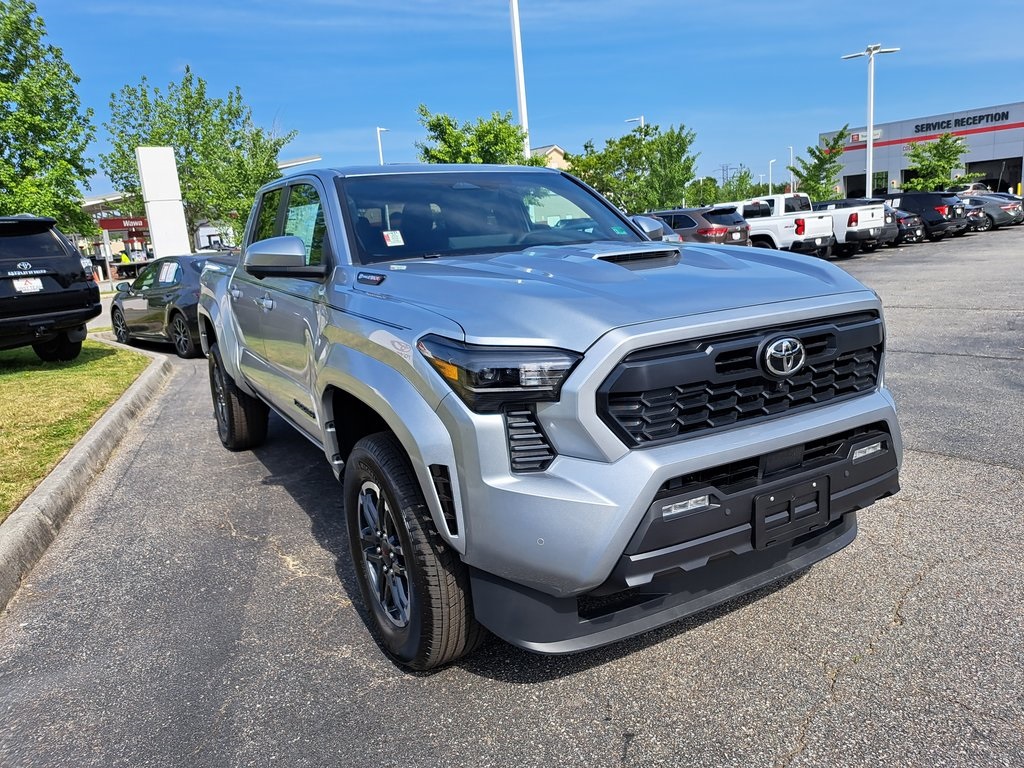 2025 Toyota Tacoma Hybrid TRD Sport 4D Crew Cab 4WD 4
