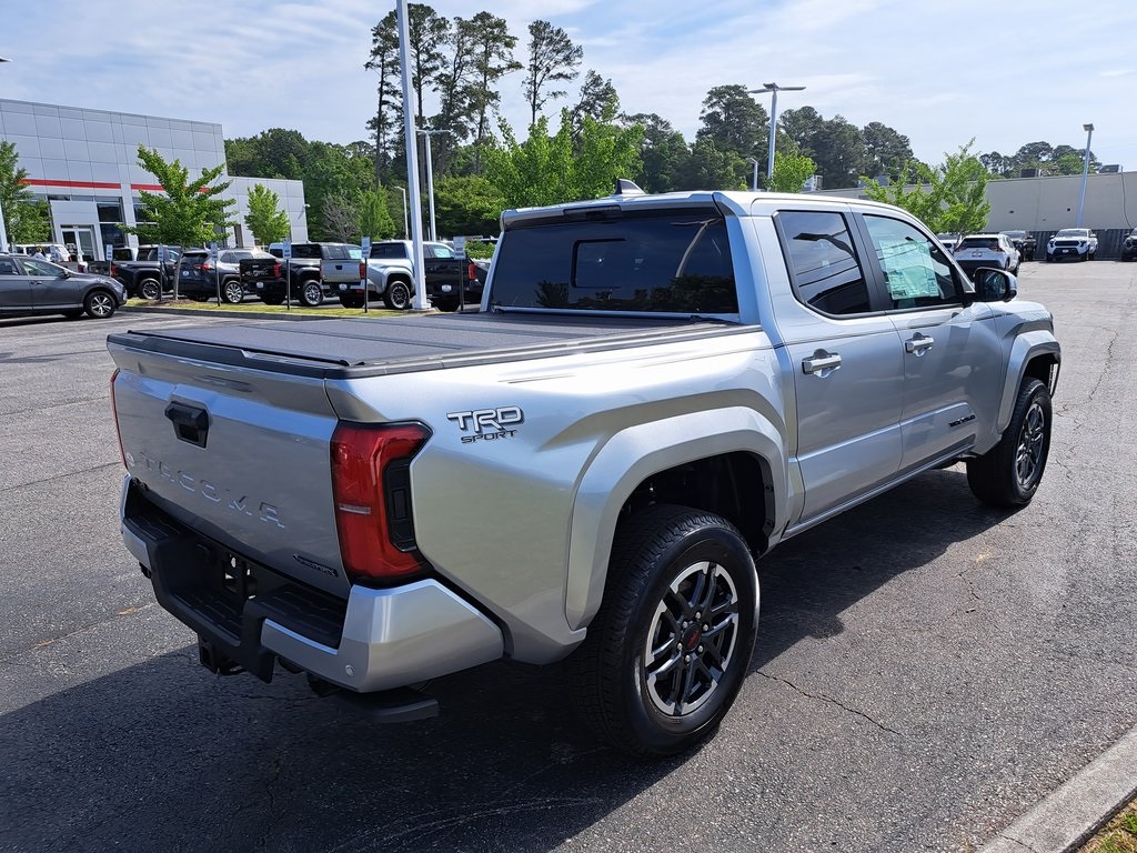 2025 Toyota Tacoma Hybrid TRD Sport 4D Crew Cab 4WD 6
