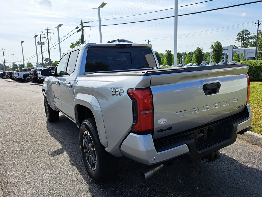 2025 Toyota Tacoma Hybrid TRD Sport 4D Crew Cab 4WD 8