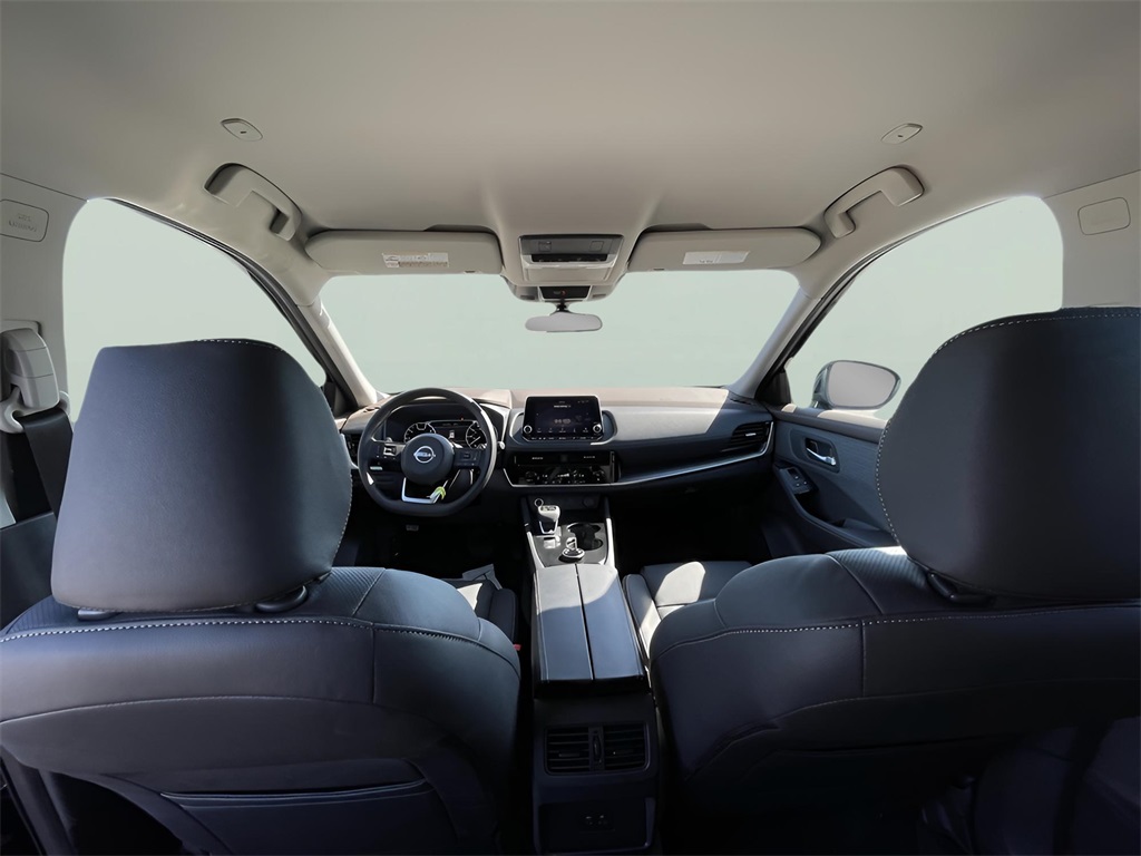 2022 Nissan Rogue SV AWD photo 2
