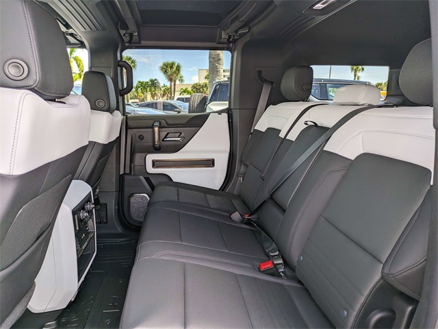 2025 Gmc Hummer EV SUV photo 14