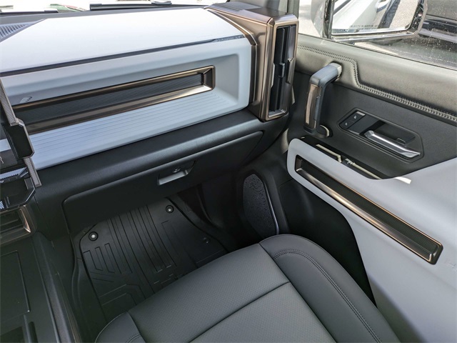 2025 Gmc Hummer EV SUV photo 17