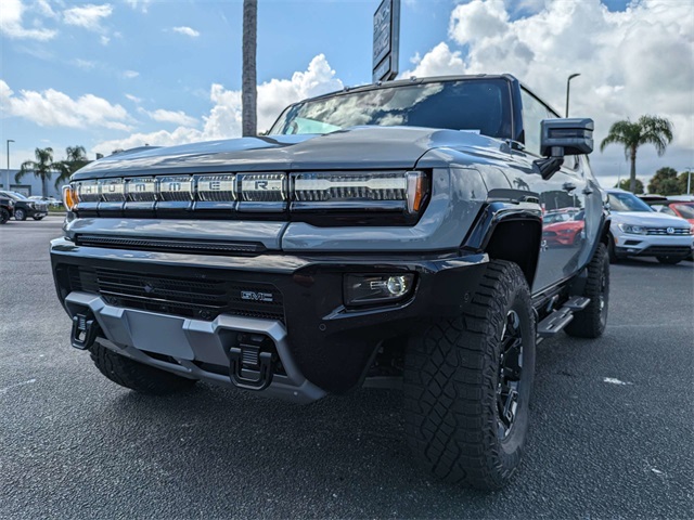 2025 Gmc Hummer EV SUV photo 8