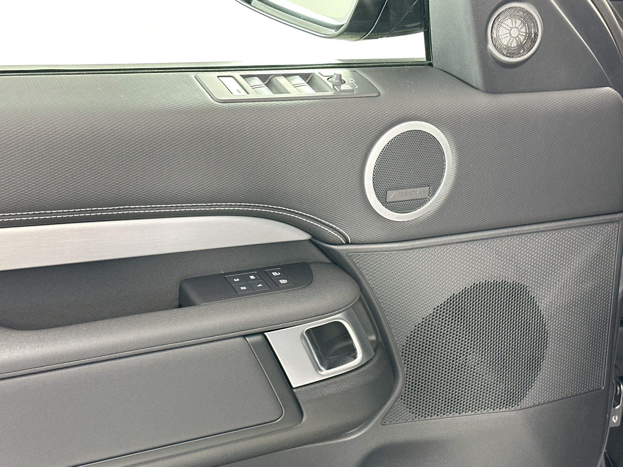 used 2026 Land Rover Discovery car, priced at $74,931