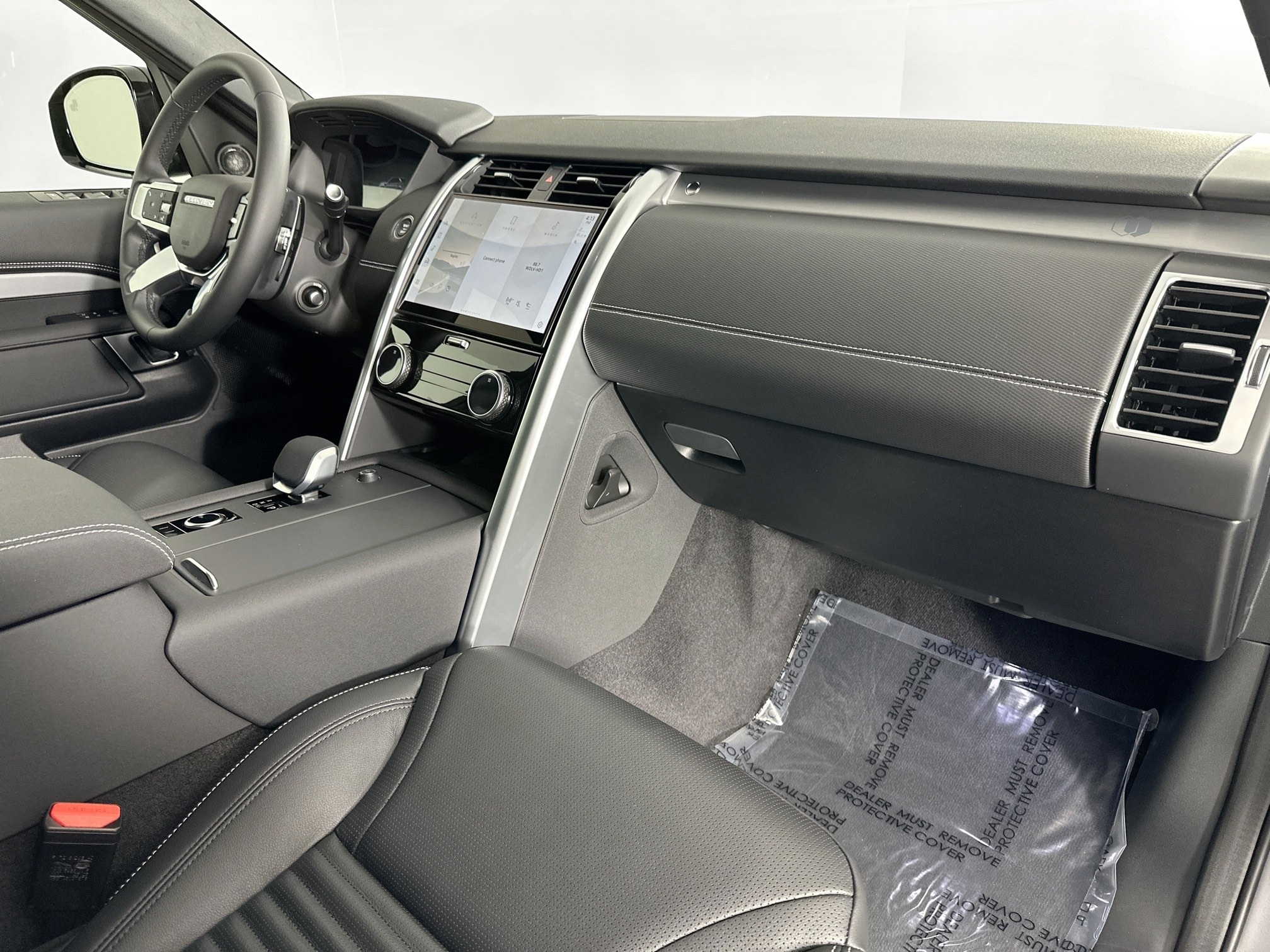 used 2026 Land Rover Discovery car, priced at $74,931