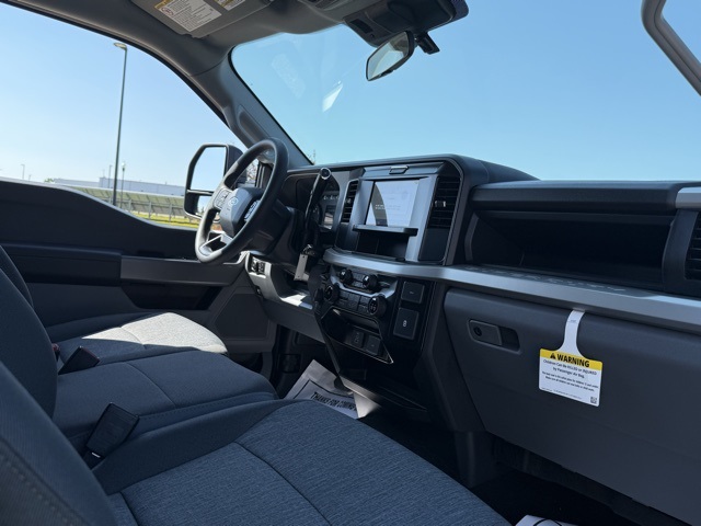 2025 Ford F-350 Super Duty XL
