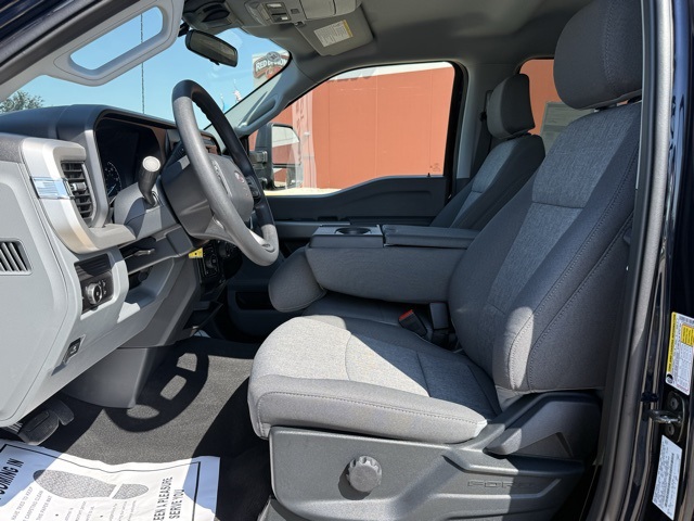 2025 Ford F-350 Super Duty XL