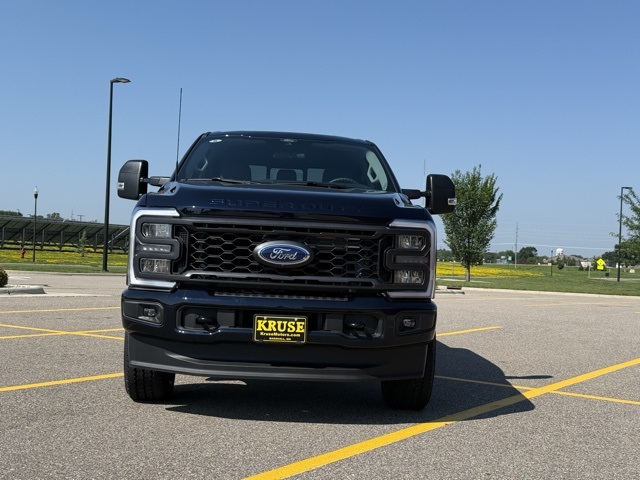 2025 Ford F-350 Super Duty XL