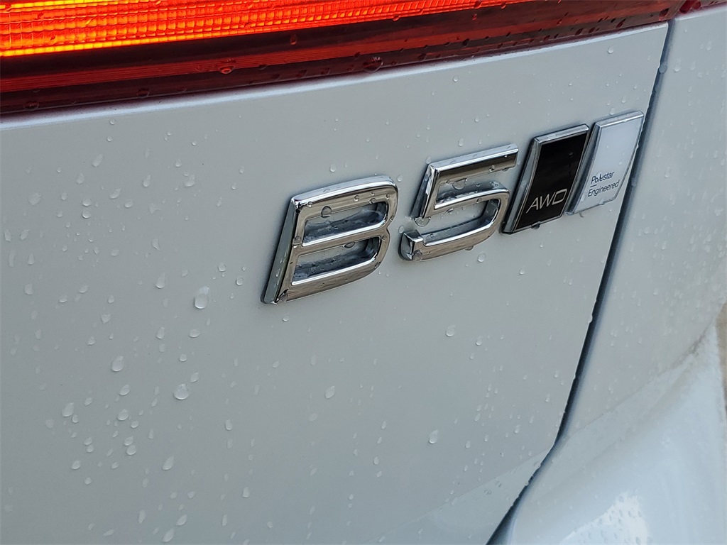 used 2024 Volvo XC60 car, priced at $43,995