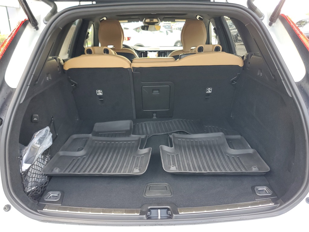 used 2024 Volvo XC60 car, priced at $43,995