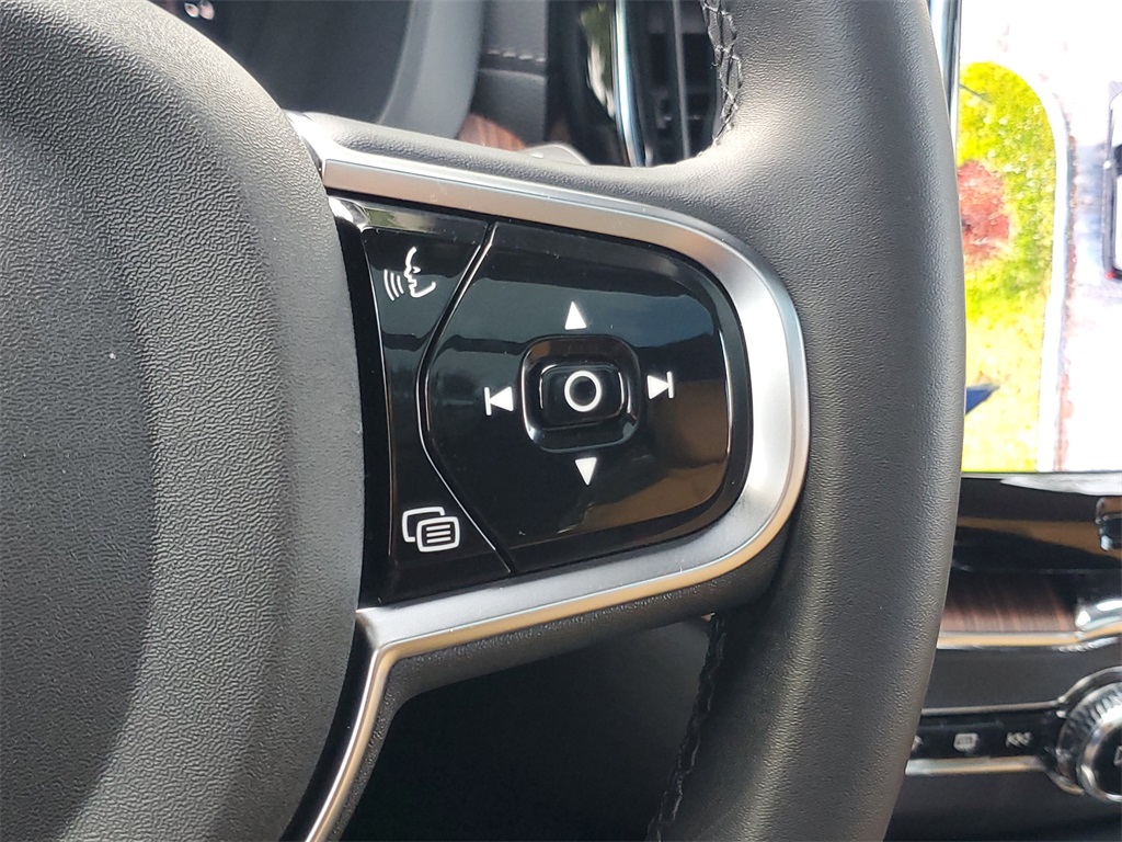 used 2024 Volvo XC60 car, priced at $43,995