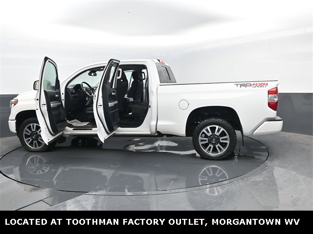 2018 Toyota Tundra SR5 photo 29