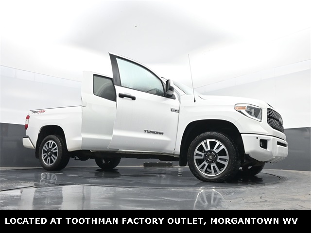 2018 Toyota Tundra SR5 photo 30