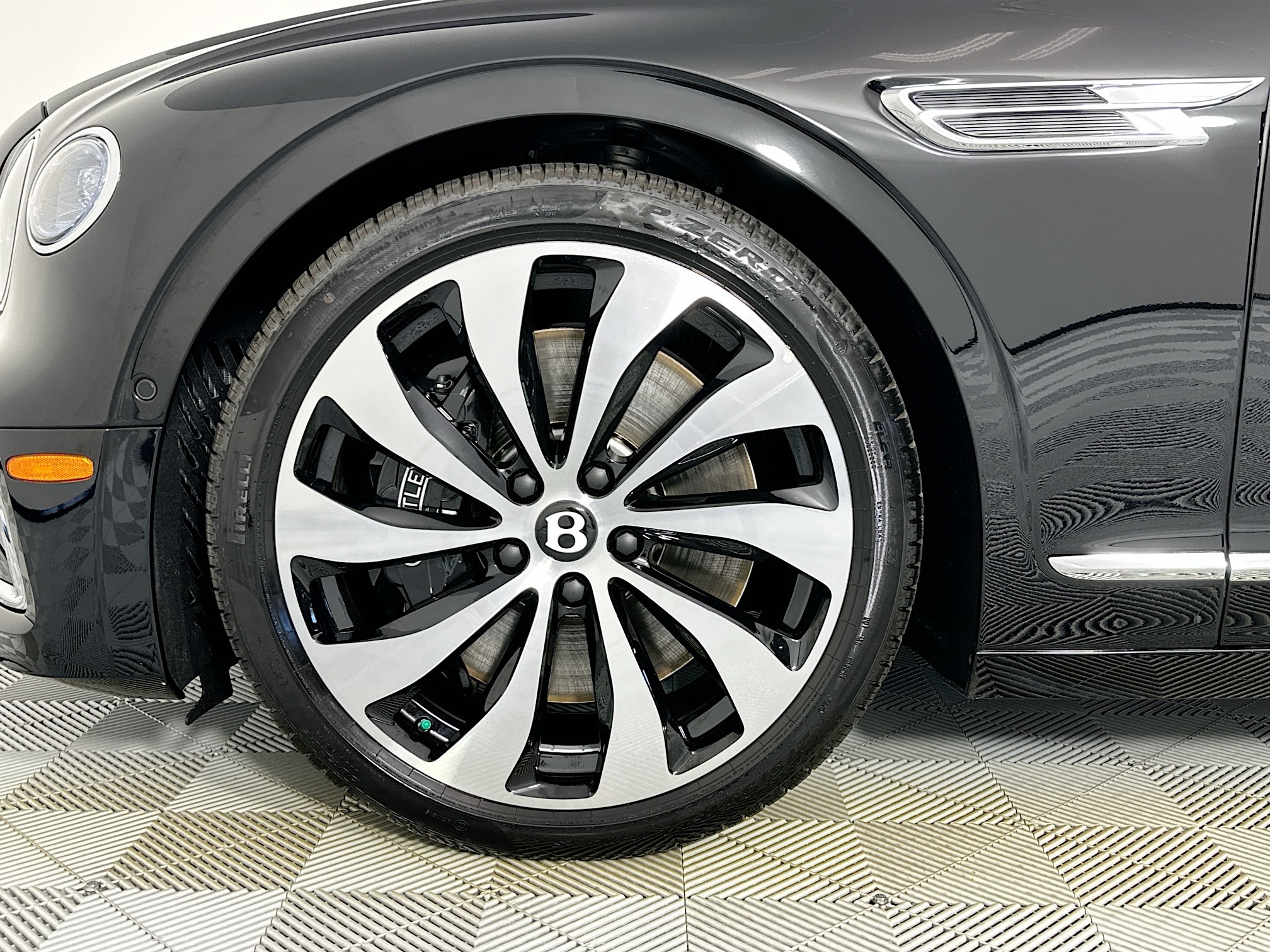 new 2026 Bentley Flying Spur car