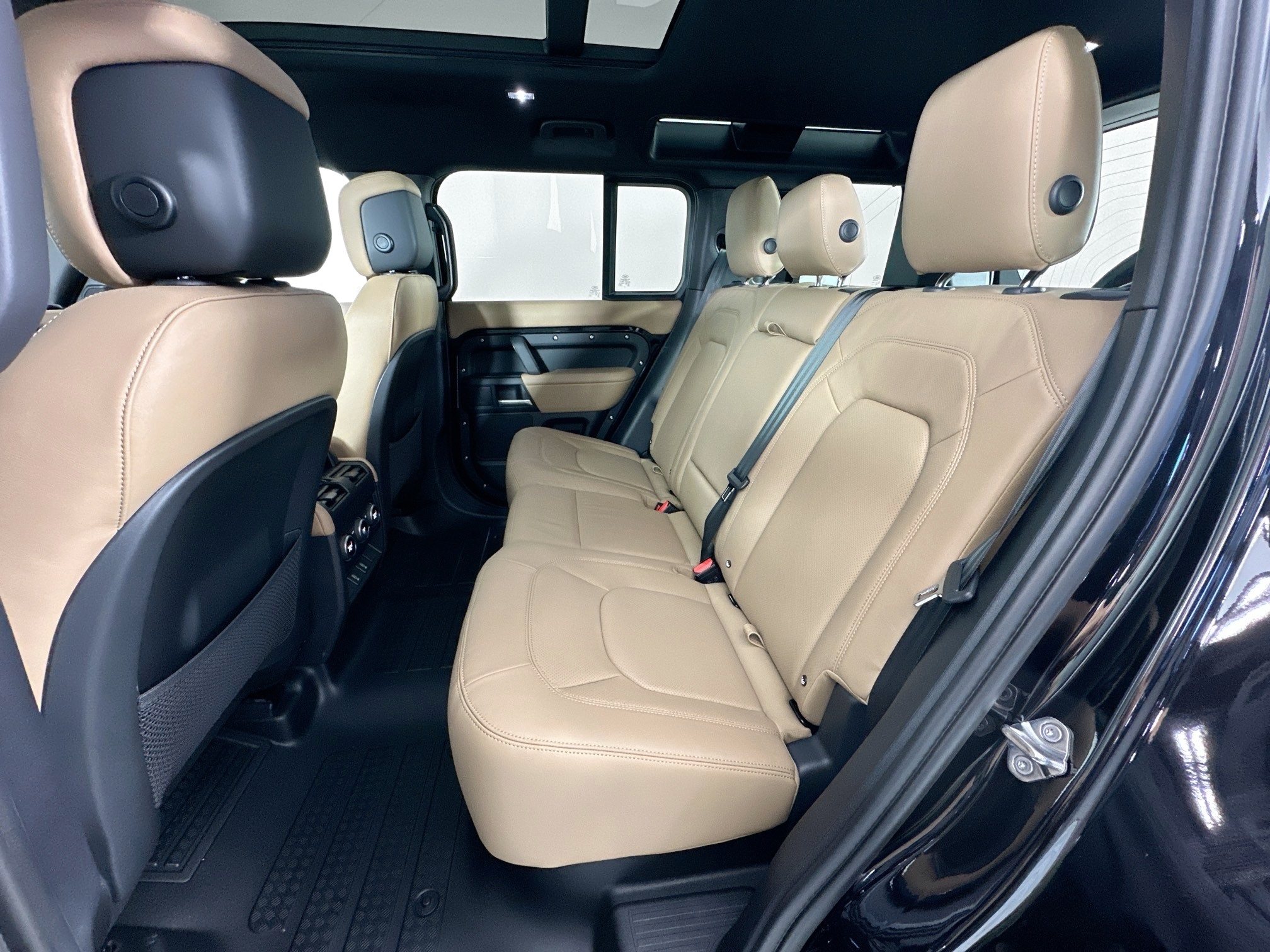 new 2026 Land Rover Defender 110 car, priced at $92,166