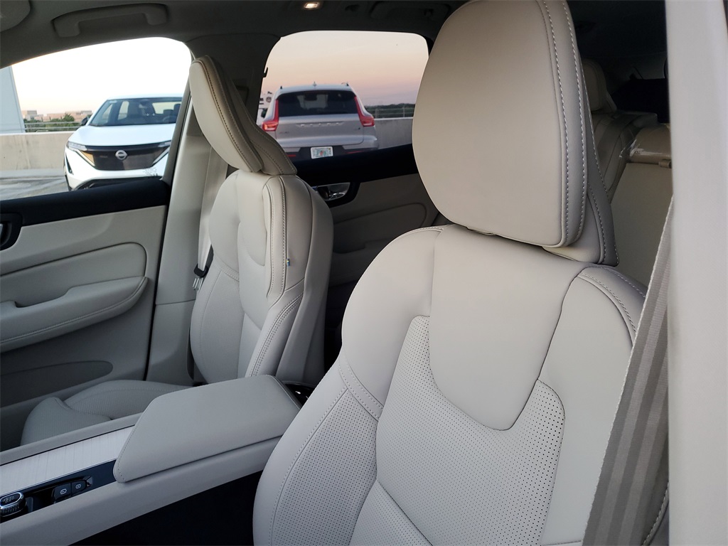 new 2026 Volvo XC60 car, priced at $63,910