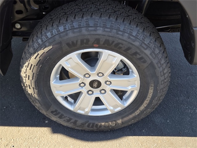 New 2025 Ford Ranger XL 4D Crew Cab