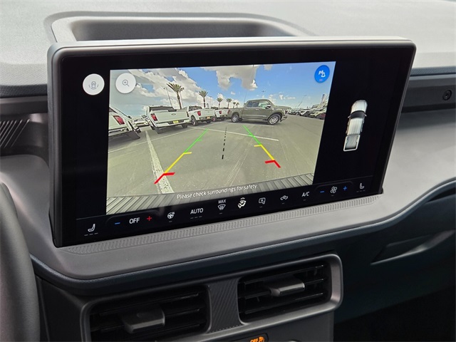 New 2025 Ford Maverick XLT 4D Crew Cab