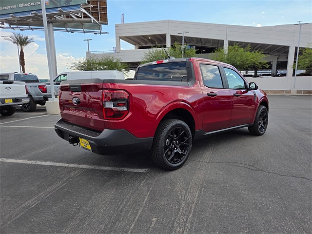 New 2025 Ford Maverick XLT 4D Crew Cab