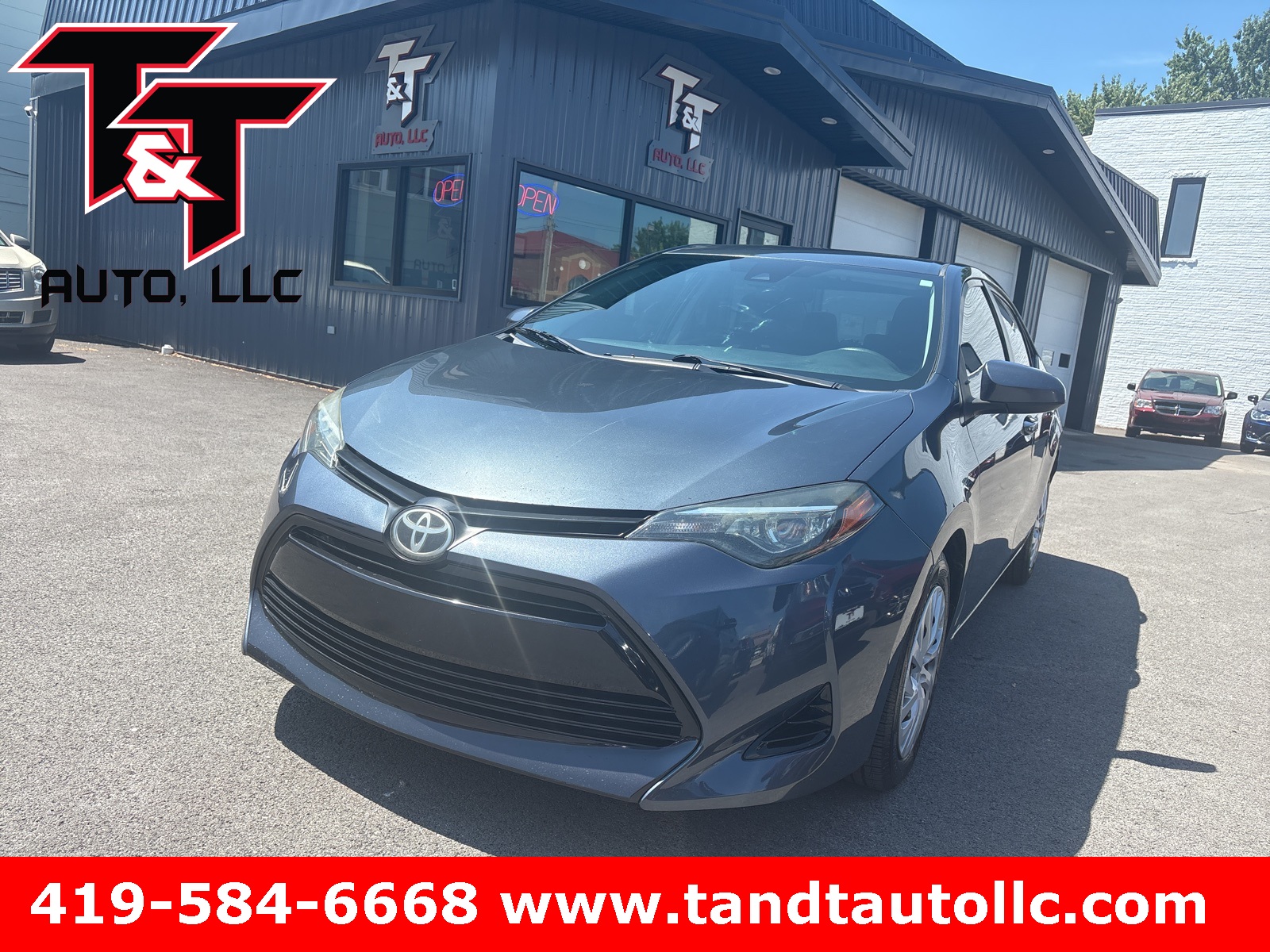 2019 Toyota Corolla LE's photo