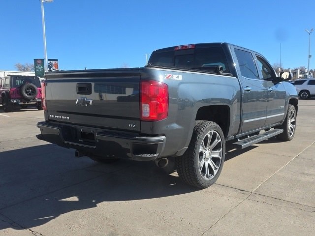 2017 Chevrolet Silverado 1500 LTZ photo 2