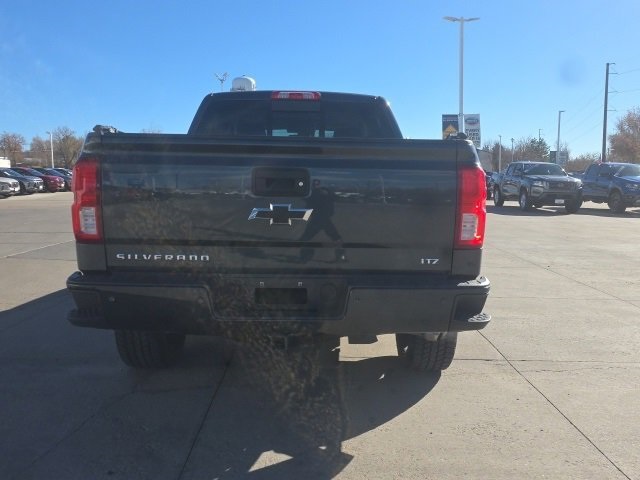 2017 Chevrolet Silverado 1500 LTZ photo 3