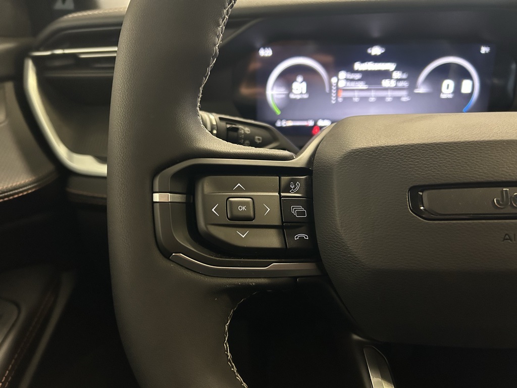 new 2026 Jeep Cherokee car, priced at $44,995