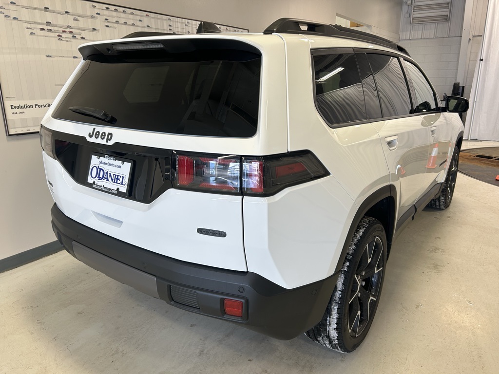 new 2026 Jeep Cherokee car, priced at $44,995