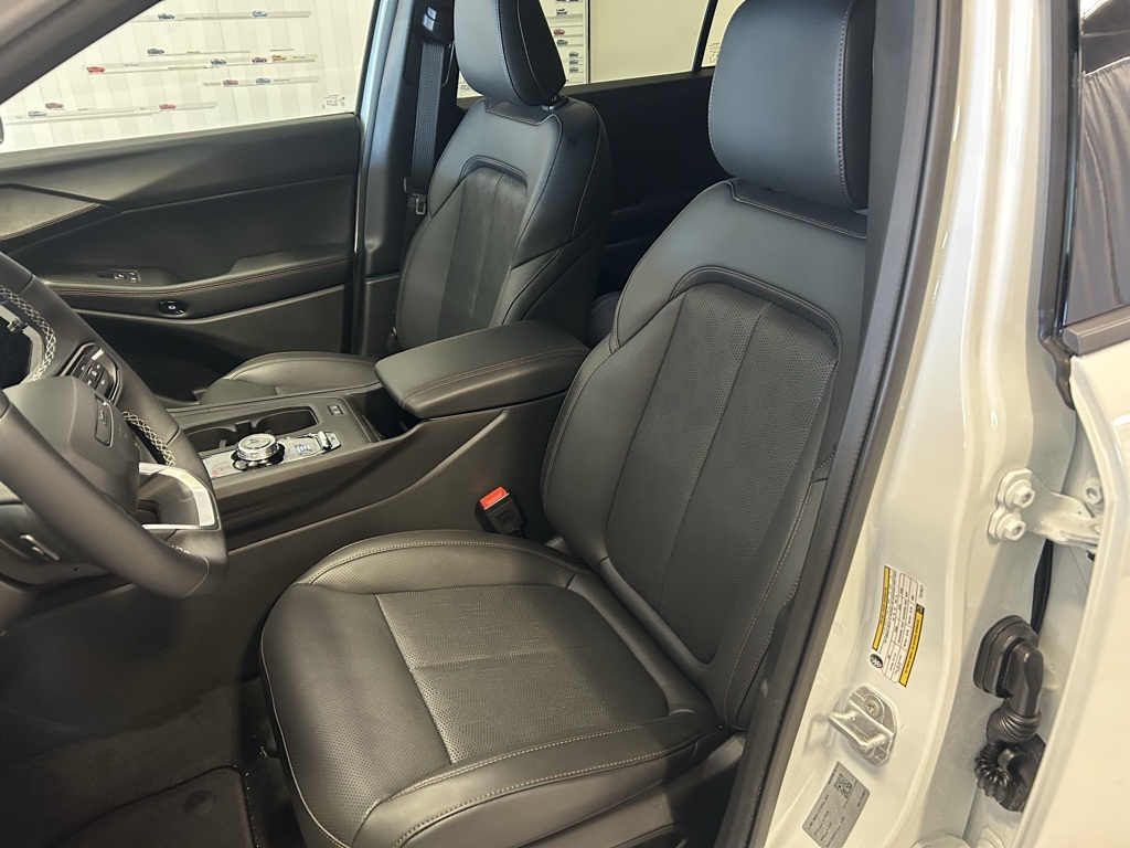 new 2026 Jeep Cherokee car, priced at $44,995