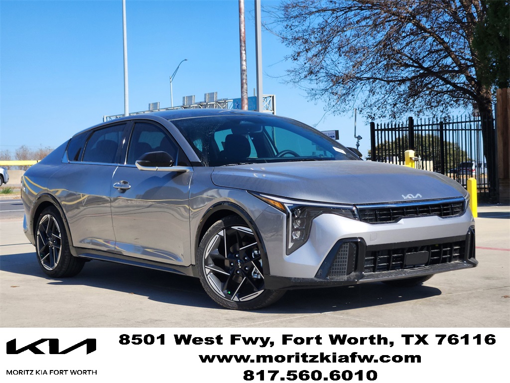 2025 Kia K4 GT-Line's photo