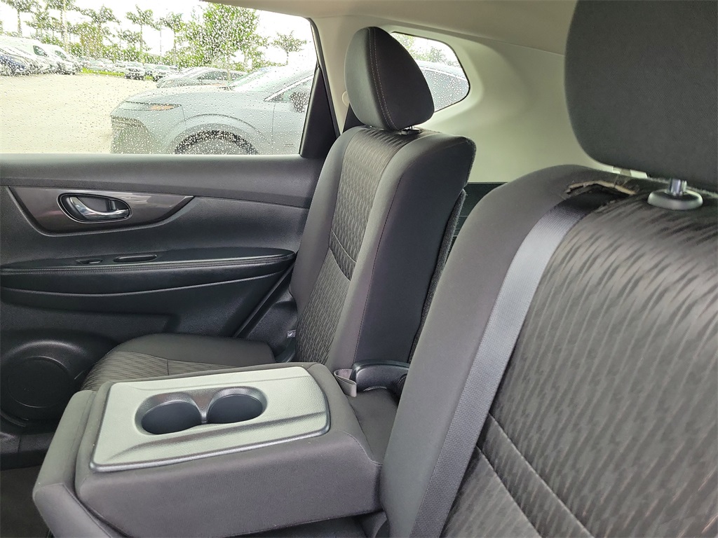 2019 Gun Metallic Nissan Rogue S FWD SUV