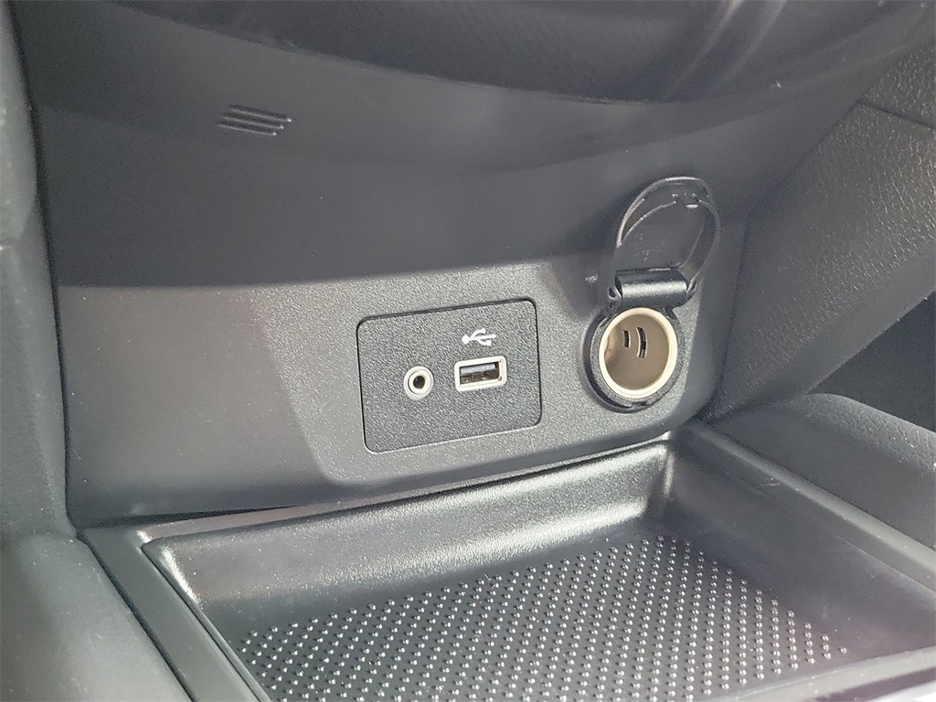 2019 Gun Metallic Nissan Rogue S FWD SUV