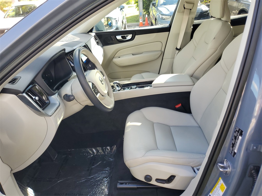 used 2023 Volvo XC60 car, priced at $28,864