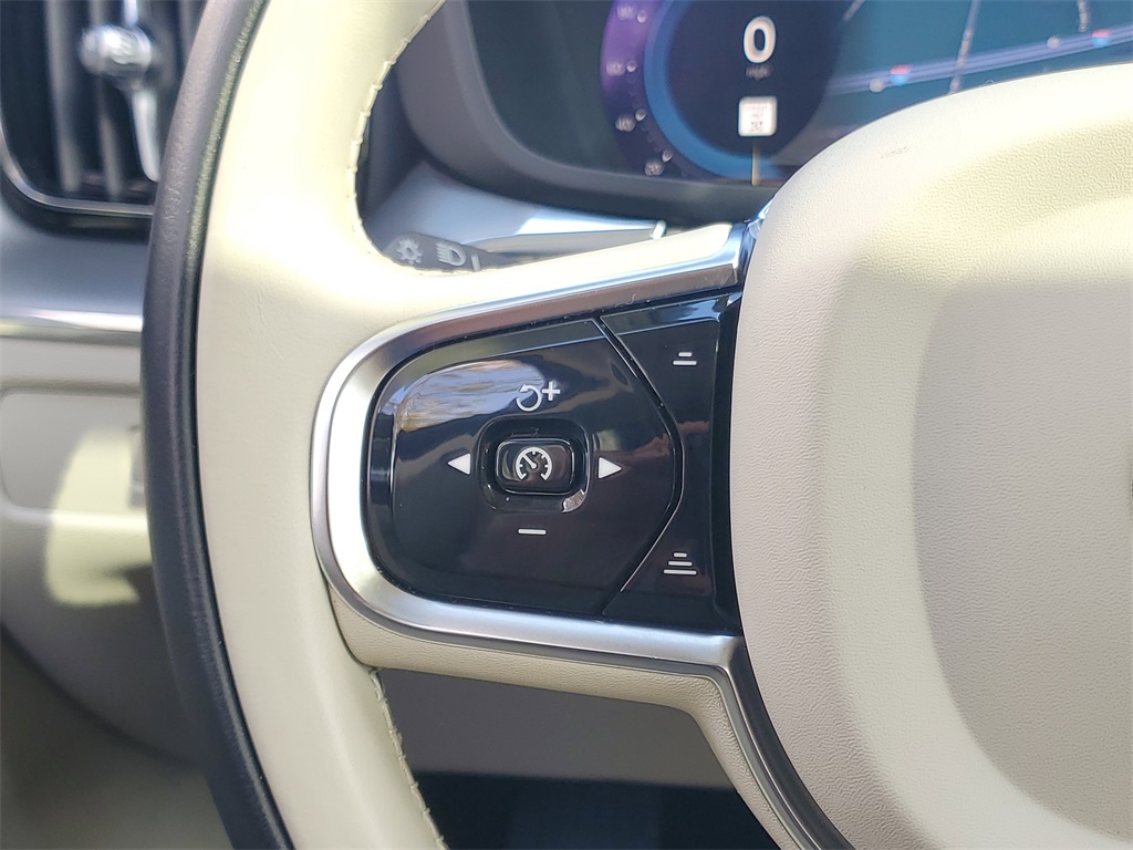 used 2023 Volvo XC60 car, priced at $28,864