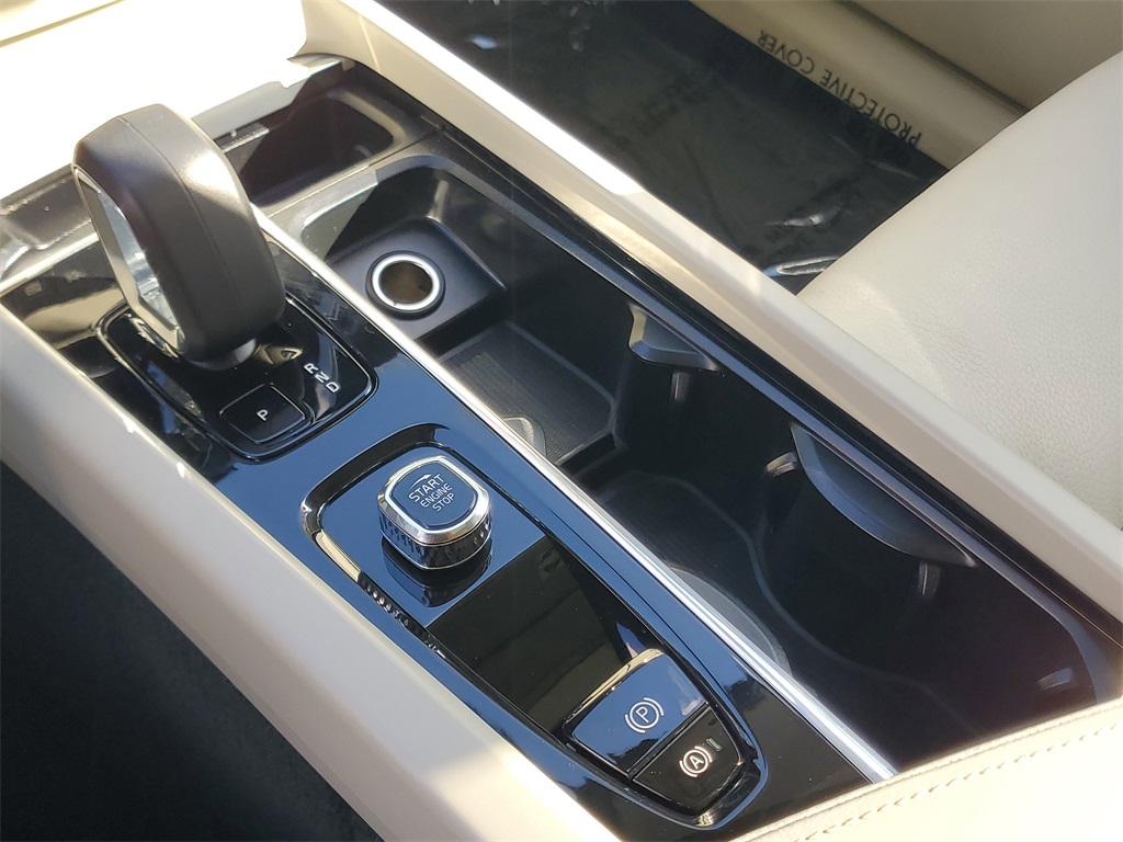 used 2023 Volvo XC60 car, priced at $28,864