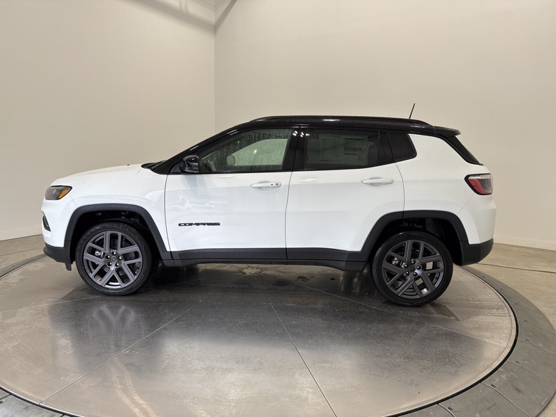 2026 Jeep Compass Limited Altitude photo 4