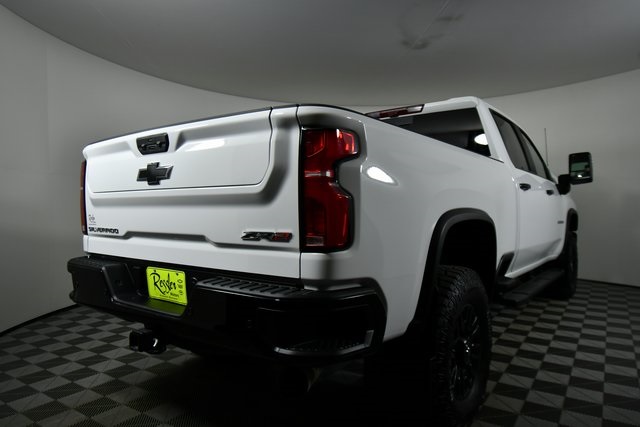 2024 Chevrolet Silverado 2500HD ZR2 photo 10