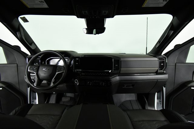 2024 Chevrolet Silverado 2500HD ZR2 photo 18