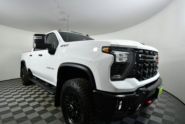 2024 Chevrolet Silverado 2500HD ZR2 photo 7