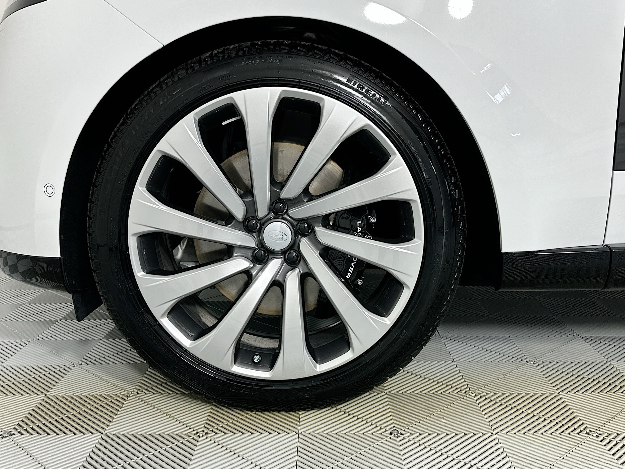 new 2025 Land Rover Range Rover car, priced at $162,175