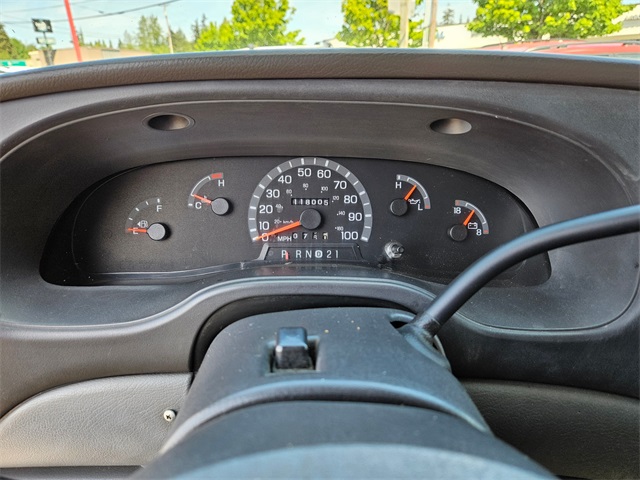 2003 Ford E-250 photo 11